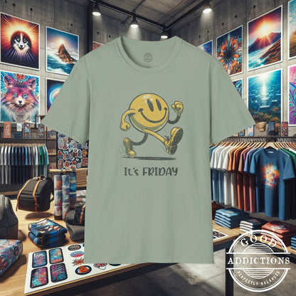 It’s Friday T-Shirt – “Smiley on the Move” Happy Vibes Tee for Weekend Lovers & Positive People